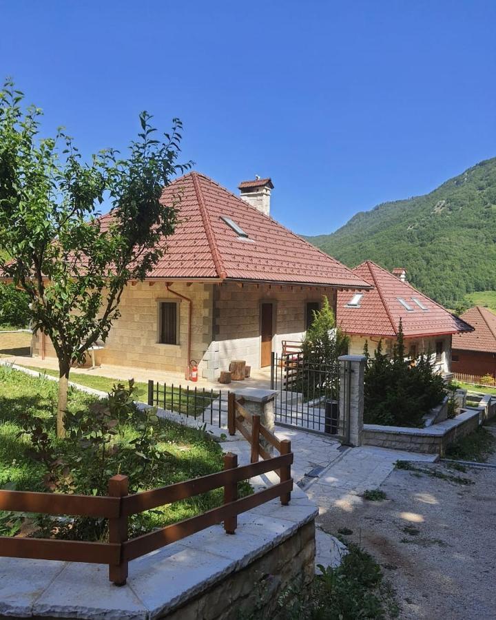 Joen Village Librazhet Exteriér fotografie