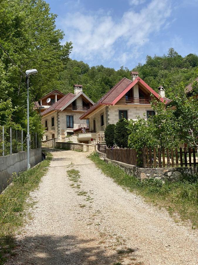 Joen Village Librazhet Exteriér fotografie
